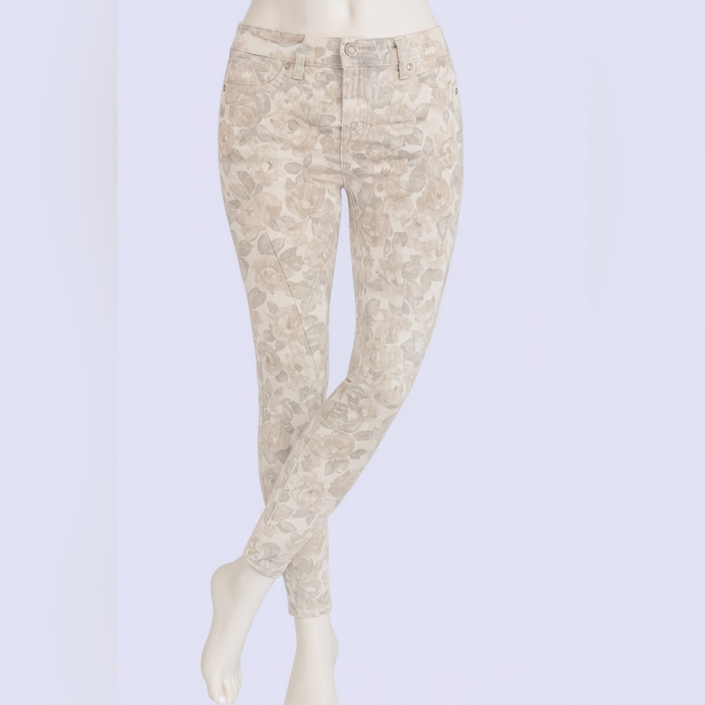 Floral Patterned Pants